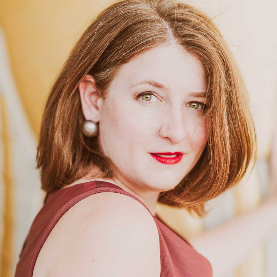 Elisa Sutherland Headshot