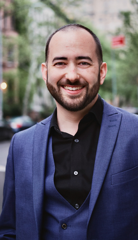 Oliver Weston Headshot